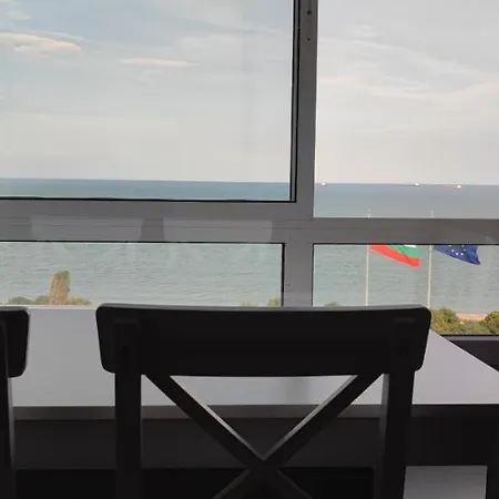Sea View Flora *