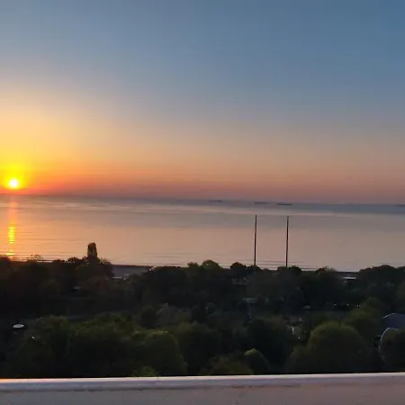 Apartment Sea View Flora Burgas City