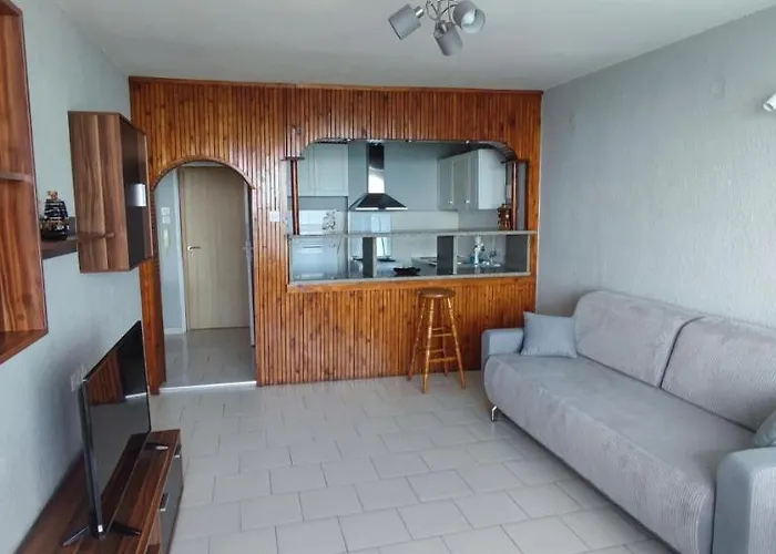 Sea View Flora דירה *