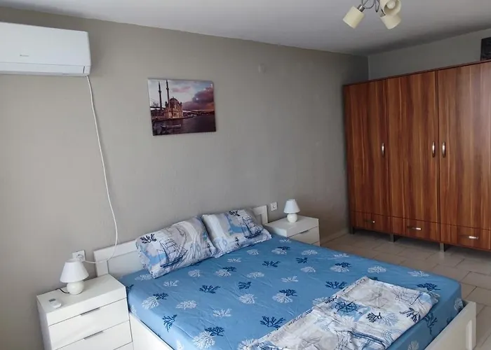 Sea View Flora Apartment